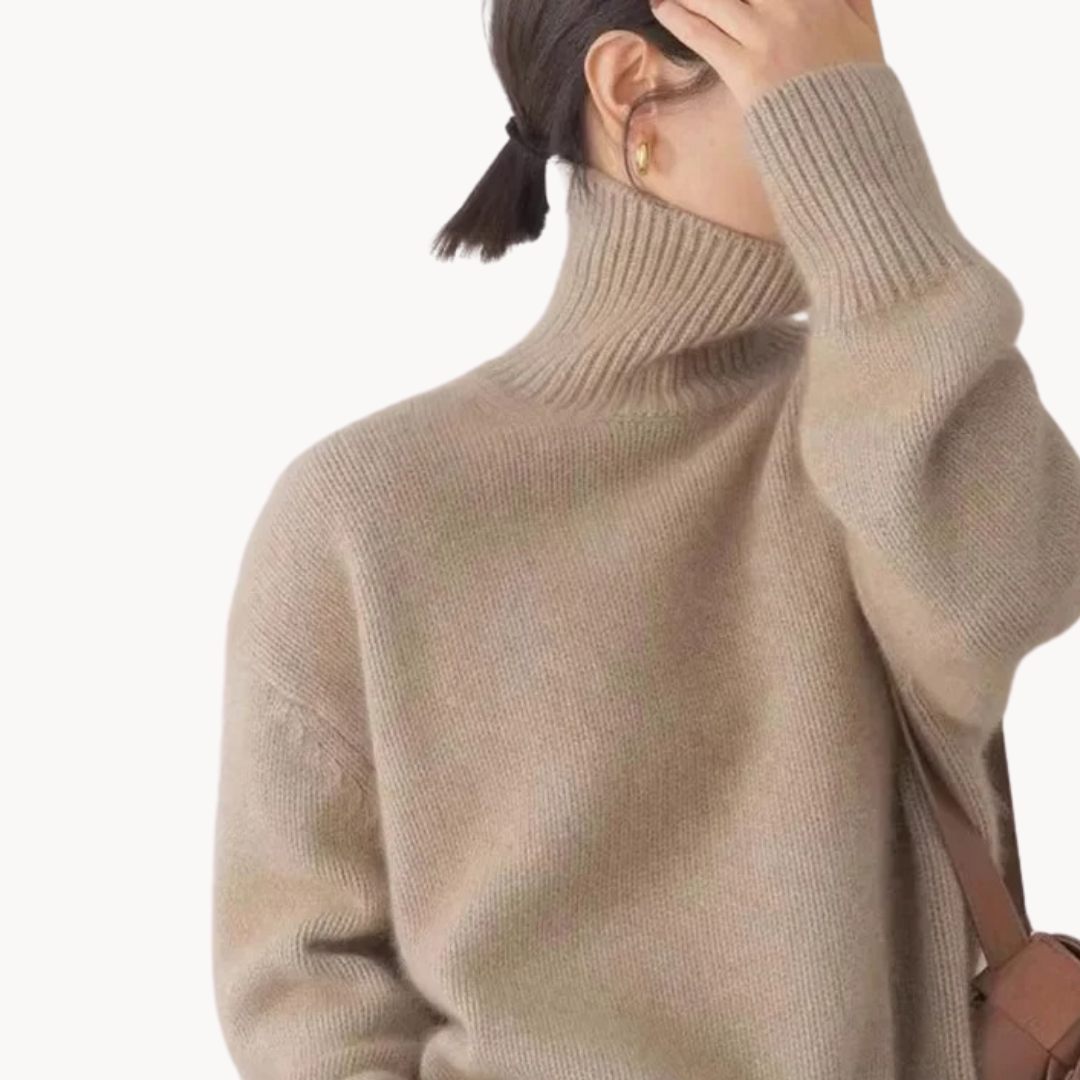 Women's Cashmere Roll Neck Jumper – Relaxed Fit