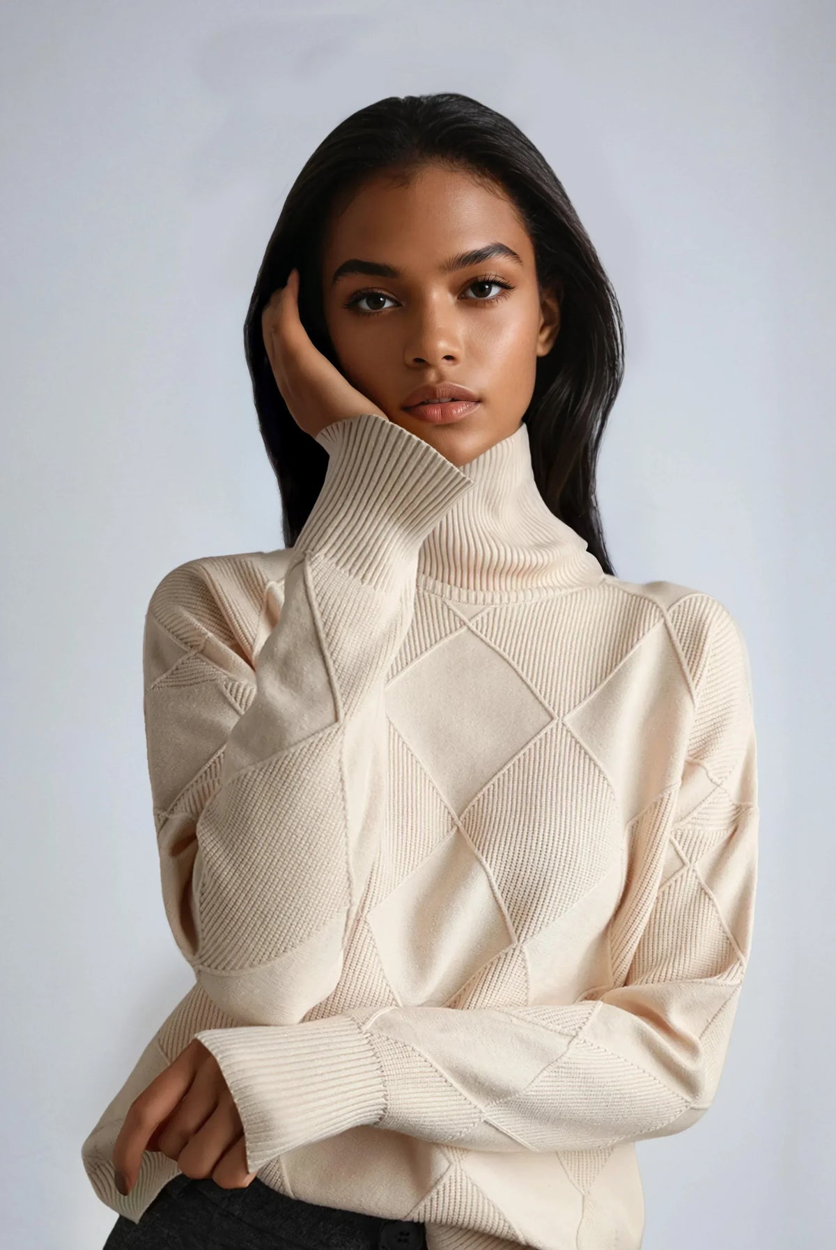 Women's Diamond Knit Roll Neck Jumper – Beige