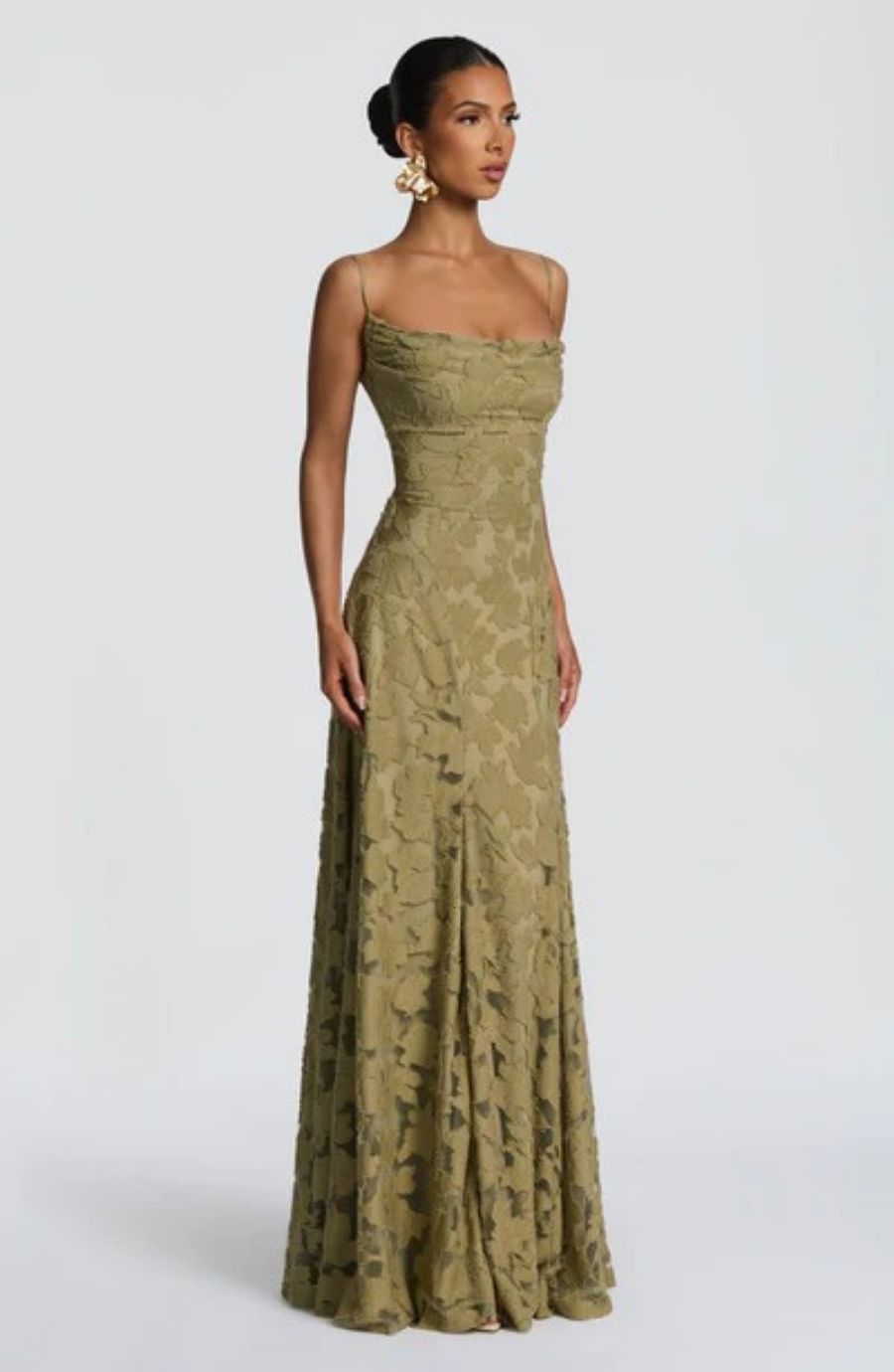 Crimson Midi Dress in Soft Fabric - Elegant Evening Wear for Special Occasions