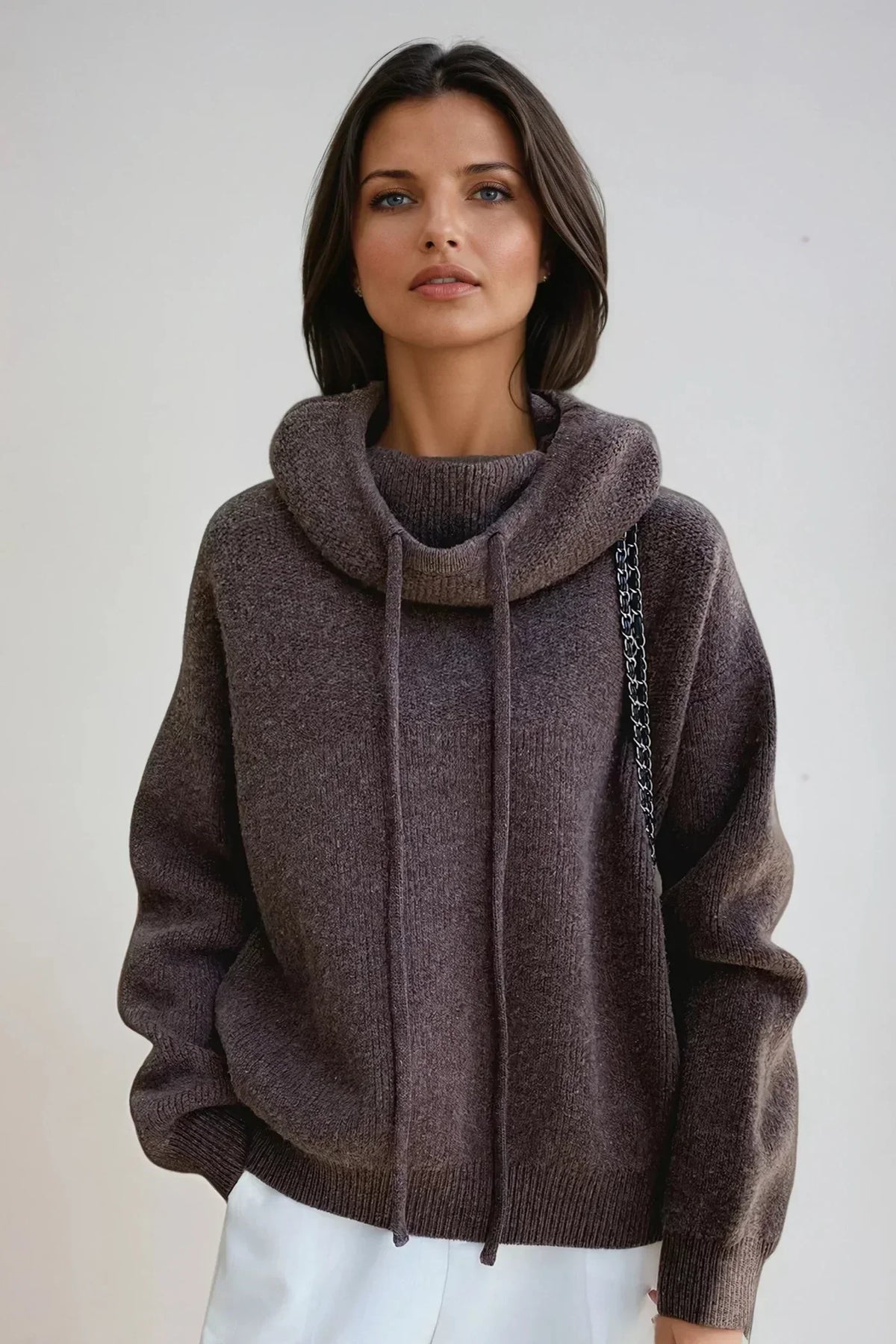 Women's Relaxed Roll Neck Jumper – Soft Knit – Marron