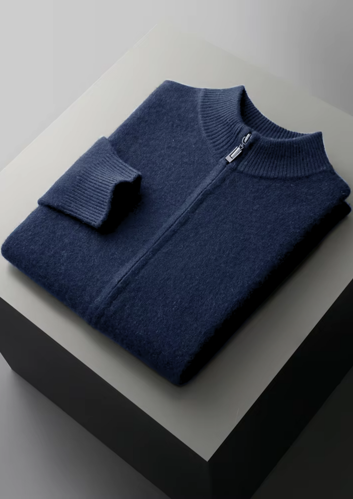 Merino Wool Tracksuit - Soft Athletic Wear for Sports and Leisure - Comfortable Fit for Active Lifestyle