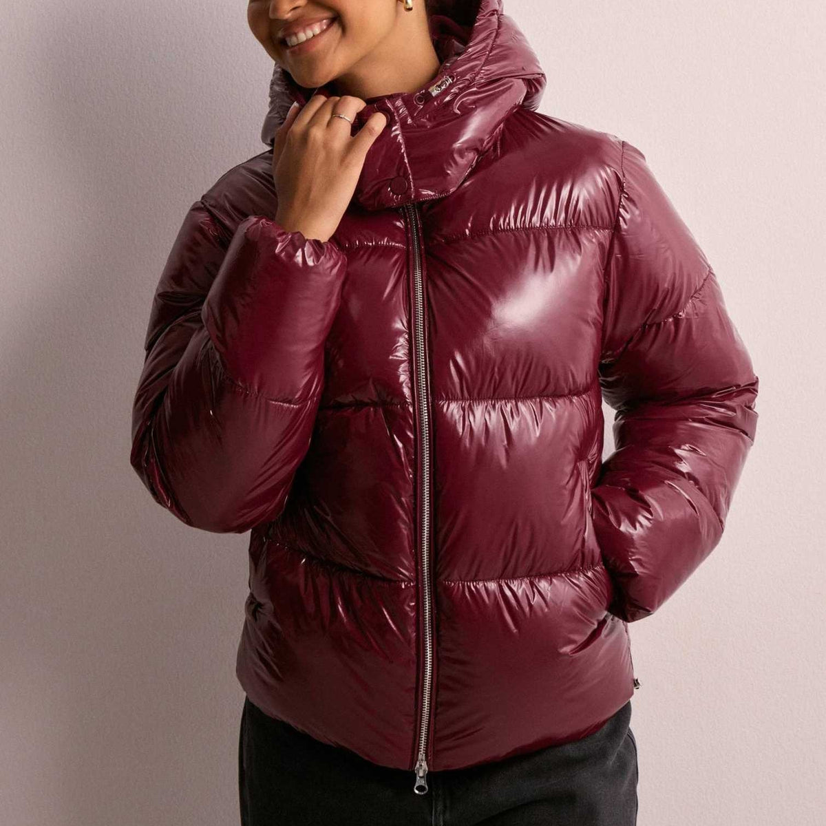Women's Lightweight Quilted Hooded Puffer Jacket – Red