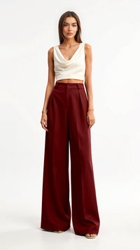Wide-Leg High Waist Trousers for Women - Pleated Design with Side Pockets - Casual and Stylish Everyday Wear