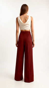 Wide-Leg High Waist Trousers for Women - Pleated Design with Side Pockets - Casual and Stylish Everyday Wear