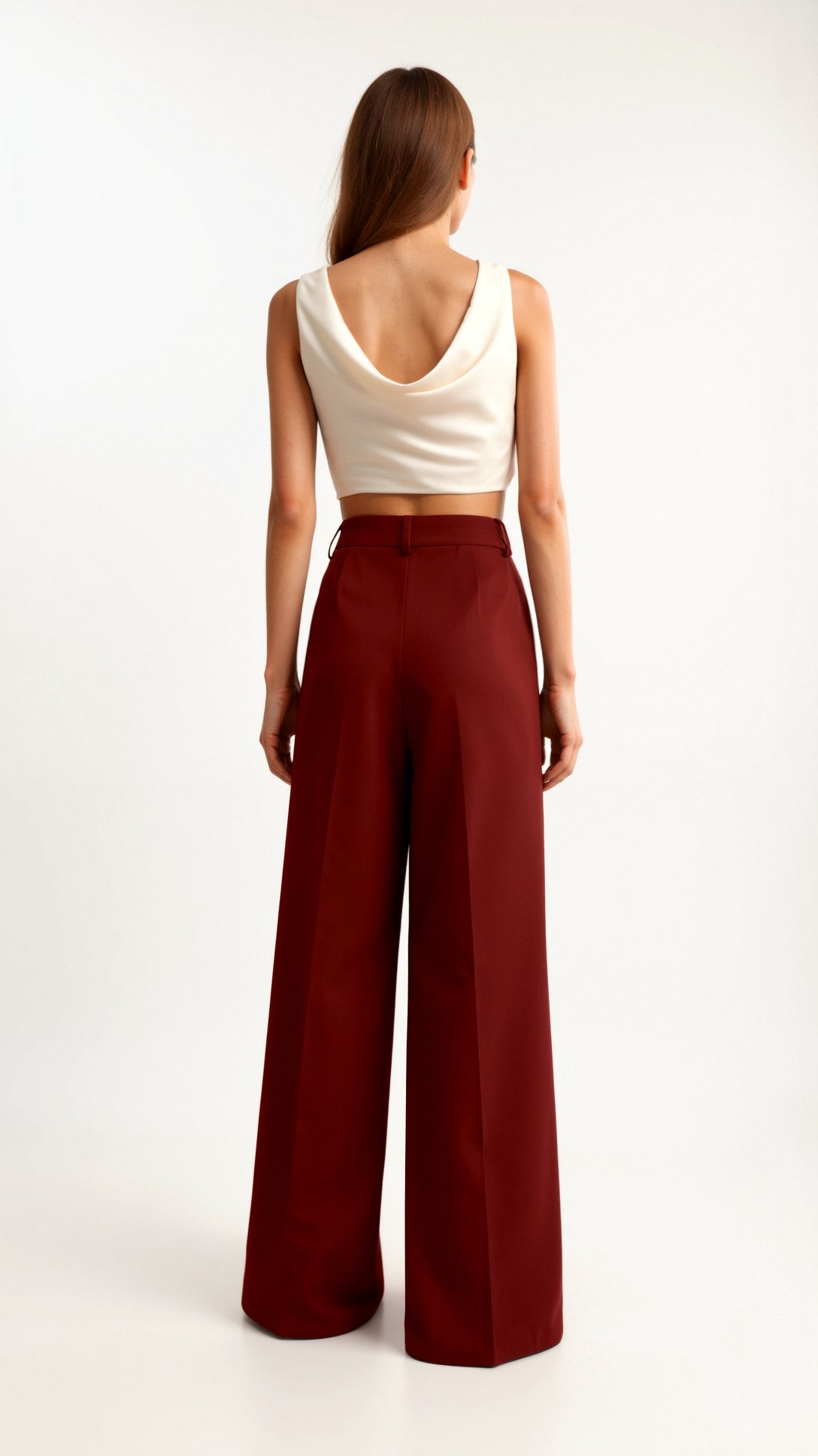 Wide-Leg High Waist Trousers for Women - Pleated Design with Side Pockets - Casual and Stylish Everyday Wear