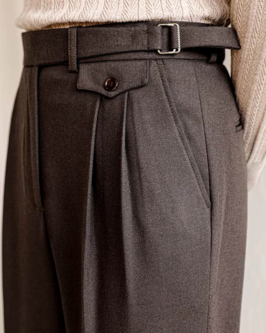 Women's Pleated Straight-Leg Trousers – Office & Casual – Brown