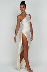 Satin Evening Dress for Women - Elegant Formal Wear for Special Occasions