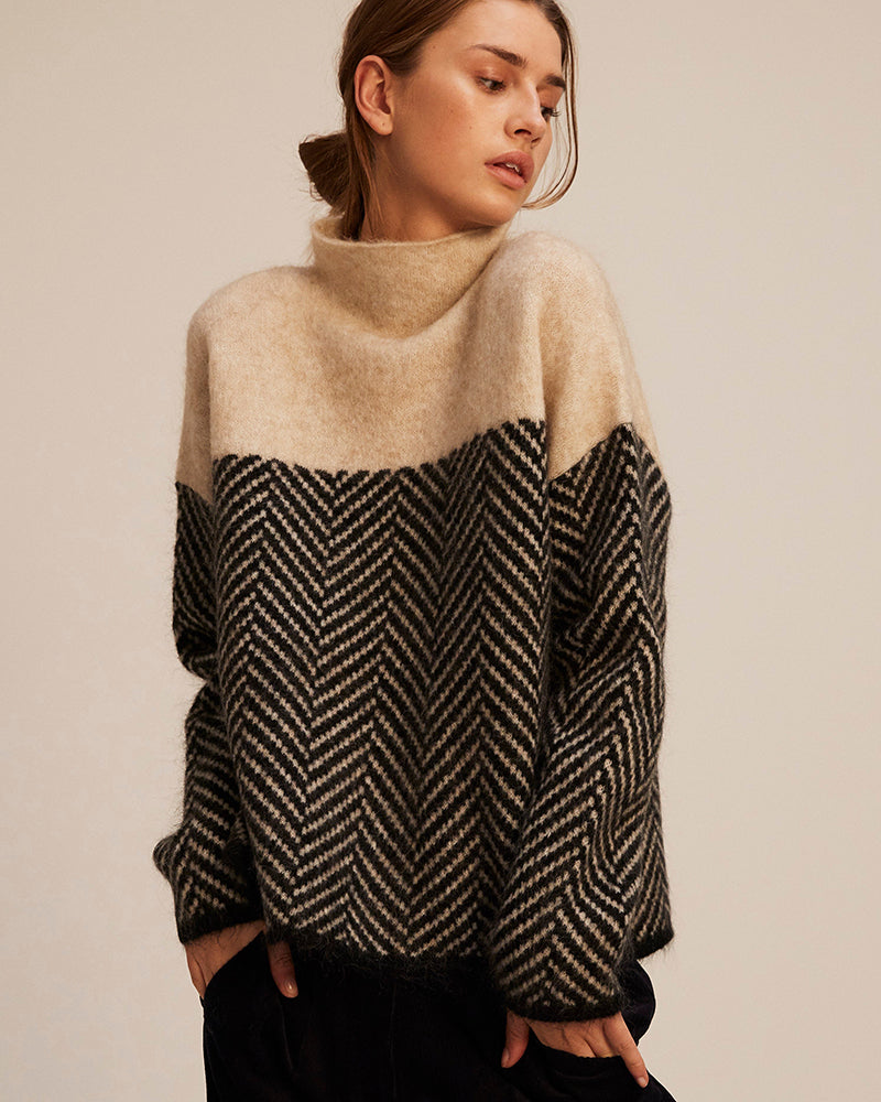 Women's Beige Roll Neck Jumper – Breathable Knit – Beige